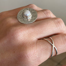 Pearl Hammered Ring - 20% OFF
