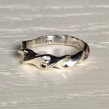Flow Silver Ring (size 7)